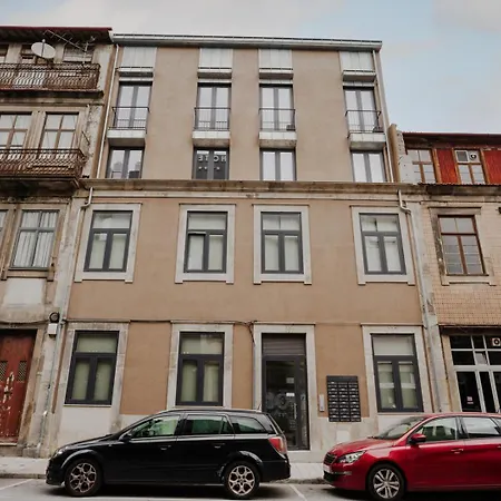 Апартаменты Charming Central Studio With Ac, Next To Metro Station *